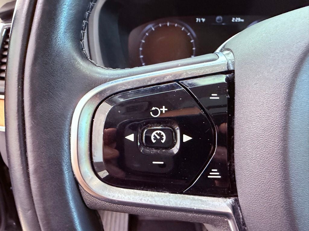 2021 Volvo XC90 Recharge Plug-In Hybrid T8 Inscription Expression 7 Passenger