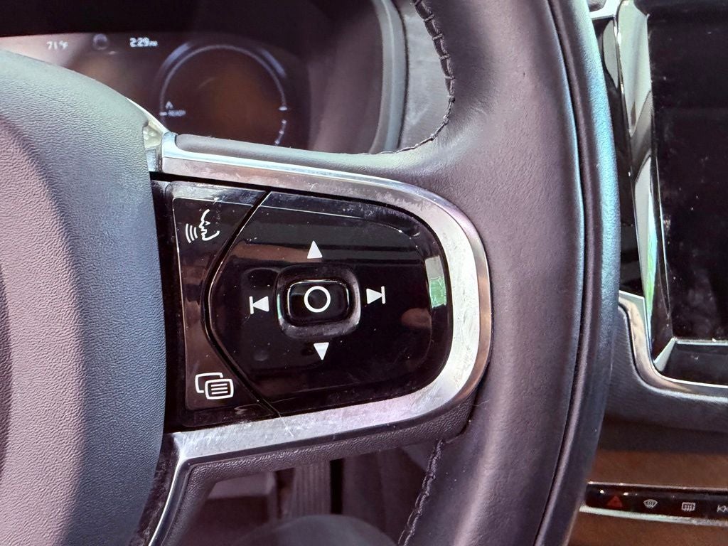 2021 Volvo XC90 Recharge Plug-In Hybrid T8 Inscription Expression 7 Passenger