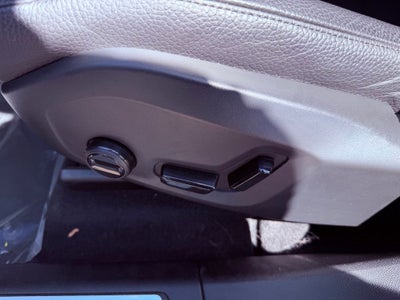 2024 Volvo XC60 B5 Plus Dark Theme PANO ROOF/HARMAN KARDON/NAV/360 CAM
