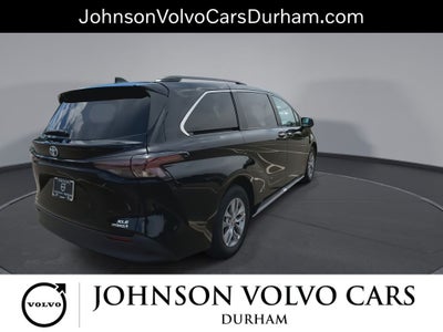 2024 Toyota Sienna XLE
