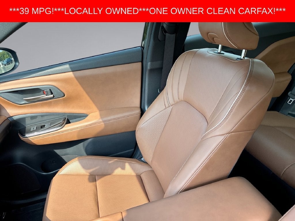 2025 Toyota Crown Signia XLE