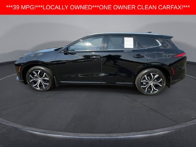 2025 Toyota Crown Signia XLE