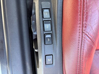 2011 Volvo C70 T5