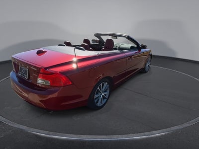 2011 Volvo C70 T5