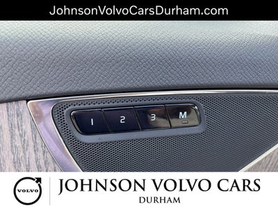 2024 Volvo XC90 B6 Plus Bright Theme 6-Seater