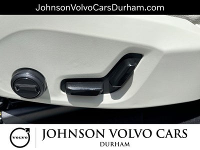 2024 Volvo XC90 B6 Plus Bright Theme
