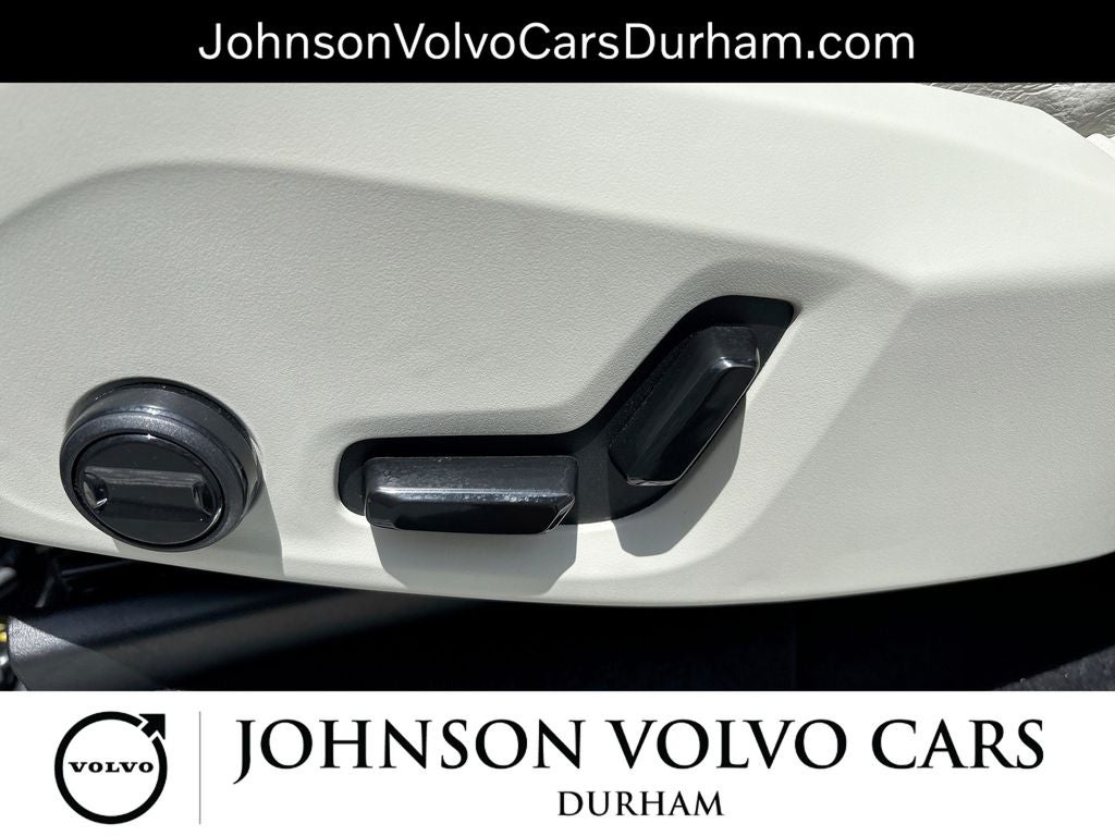 2024 Volvo XC90 B6 Plus Bright Theme