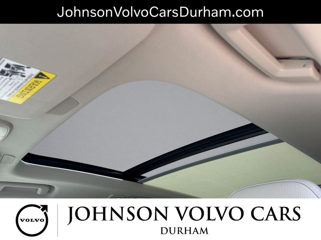 2024 Volvo XC90 B6 Plus Bright Theme