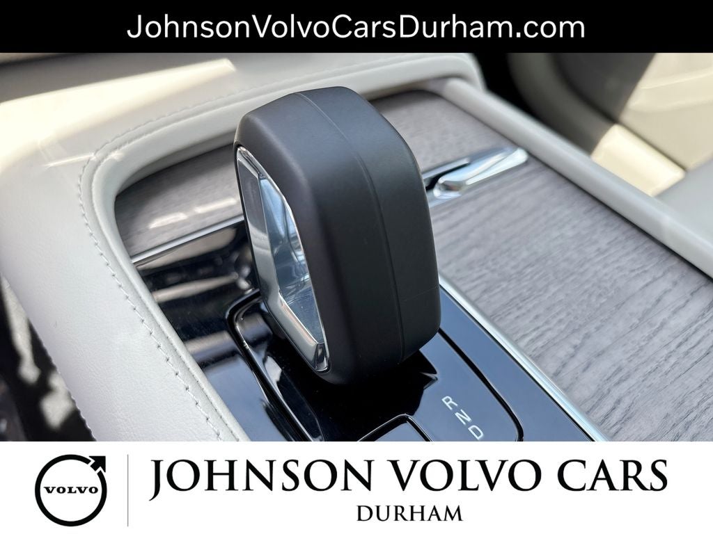 2024 Volvo XC90 B6 Plus Bright Theme