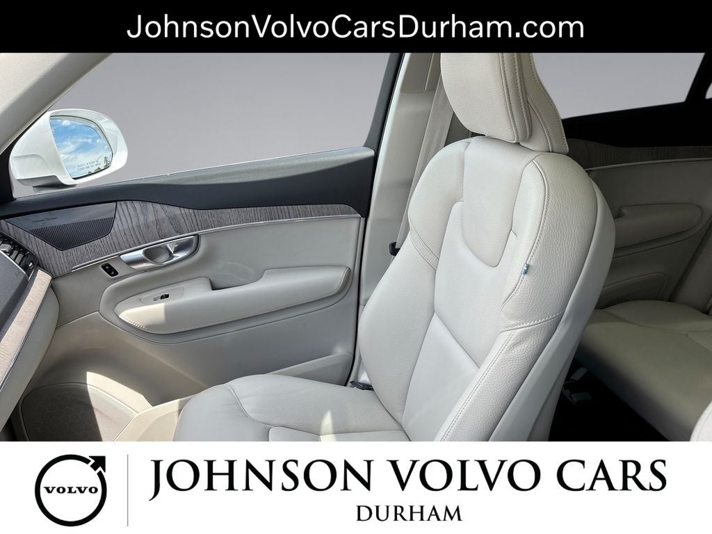 2024 Volvo XC90 B6 Plus Bright Theme