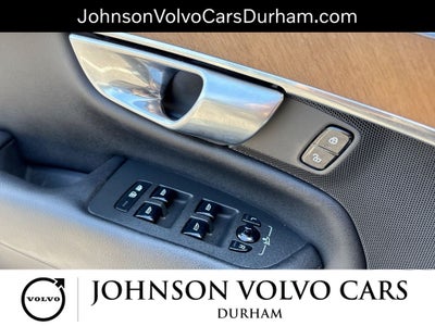 2023 Volvo XC90 B6 Core