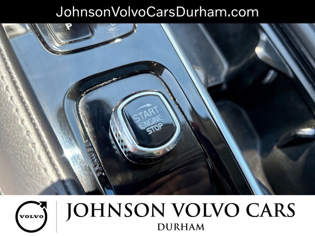 2023 Volvo XC90 B6 Core