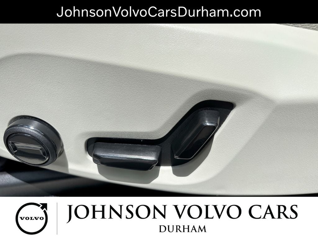 2023 Volvo XC90 B6 Core