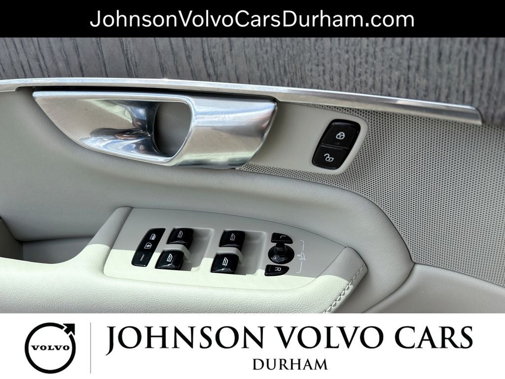 2023 Volvo XC90 B6 Core