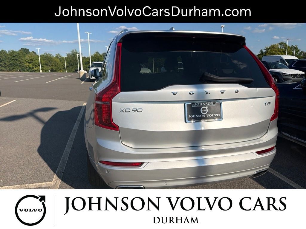 2021 Volvo XC90 T5 Momentum