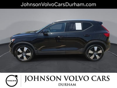 2019 Volvo XC40 Momentum