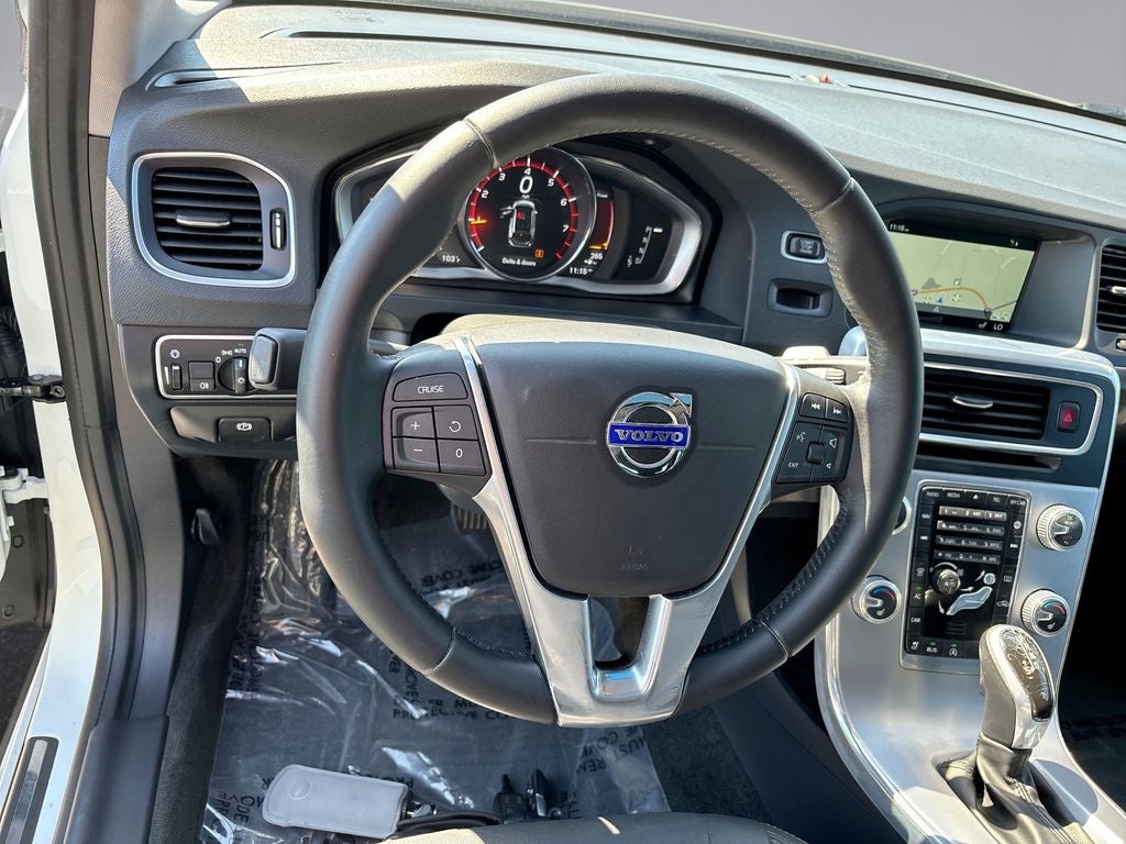 2017 Volvo V60 Cross Country T5