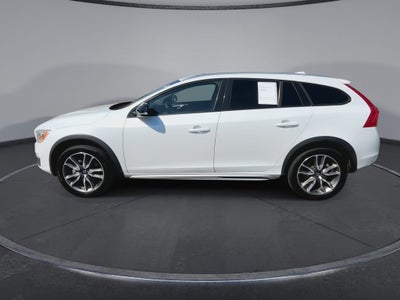 2017 Volvo V60 Cross Country T5