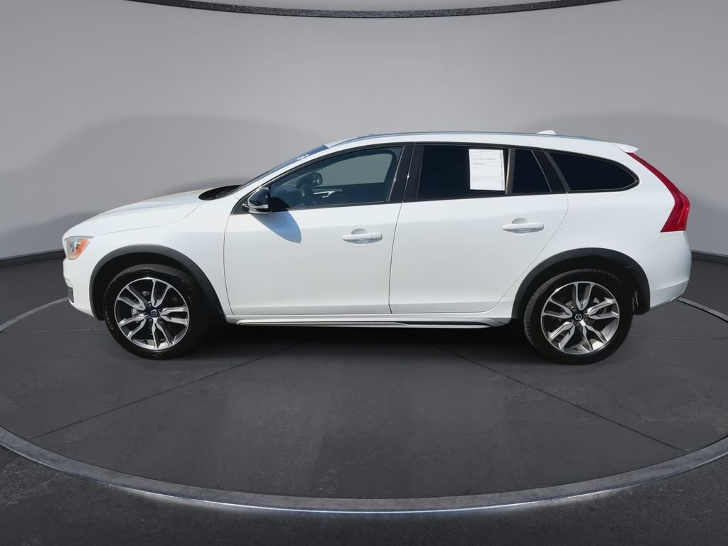2017 Volvo V60 Cross Country T5