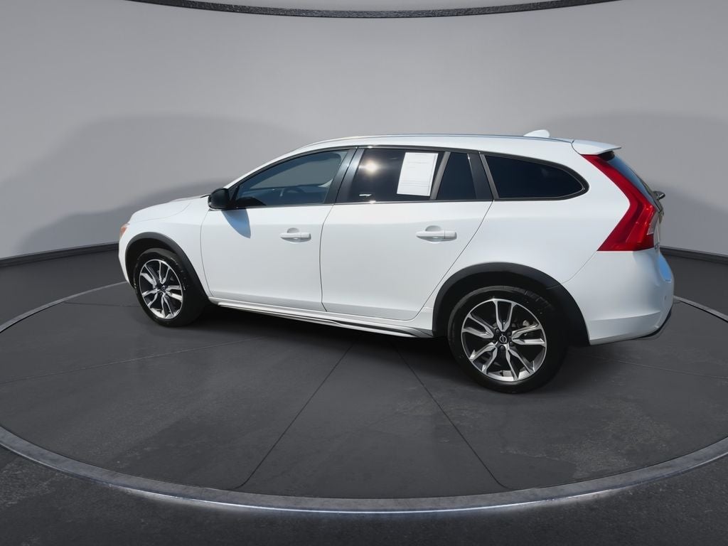 2017 Volvo V60 Cross Country T5