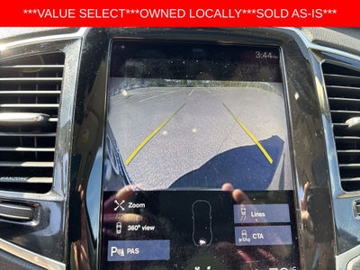 2016 Volvo XC90 T6 Momentum