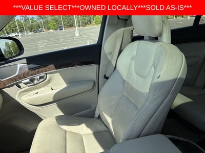 2016 Volvo XC90 T6 Momentum