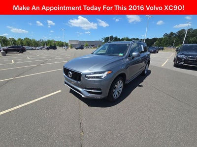 2016 Volvo XC90 T6 Momentum
