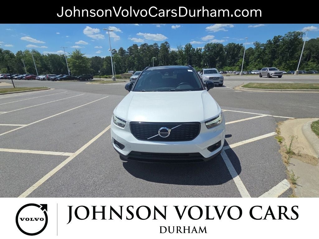 2021 Volvo XC40 R-Design