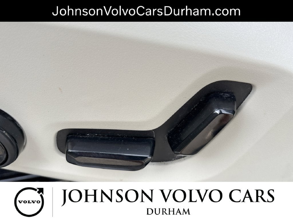 2021 Volvo XC60 Recharge Plug-In Hybrid T8 Inscription