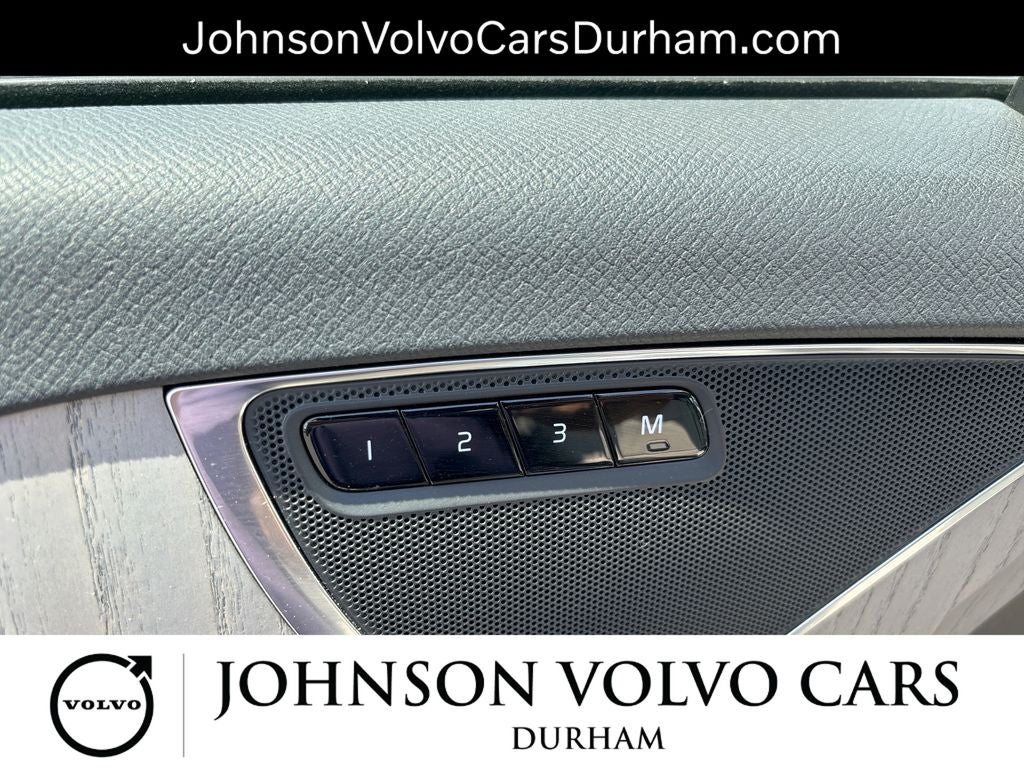 2024 Volvo XC90 Recharge Plug-In Hybrid T8 Plus Bright Theme 7 Passenger