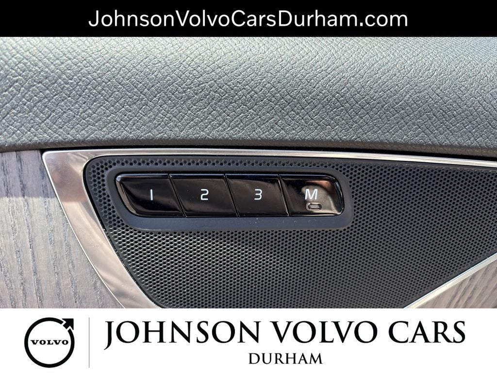 2024 Volvo XC90 Recharge Plug-In Hybrid T8 Plus Bright Theme 7 Passenger