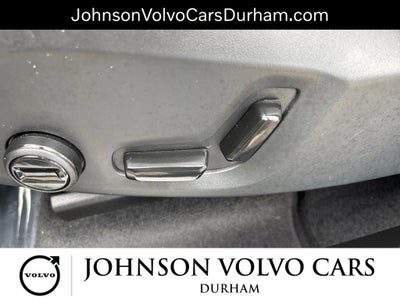 2024 Volvo XC60 Recharge Plug-In Hybrid Core Dark Theme