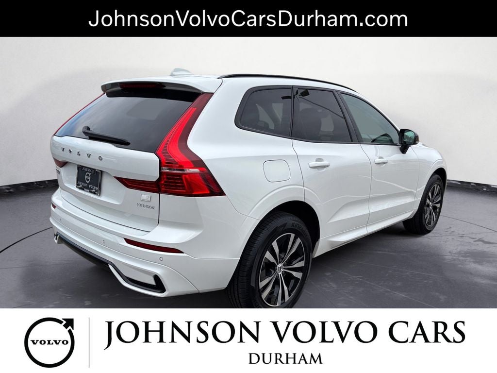 2024 Volvo XC60 Recharge Plug-In Hybrid Core Dark Theme