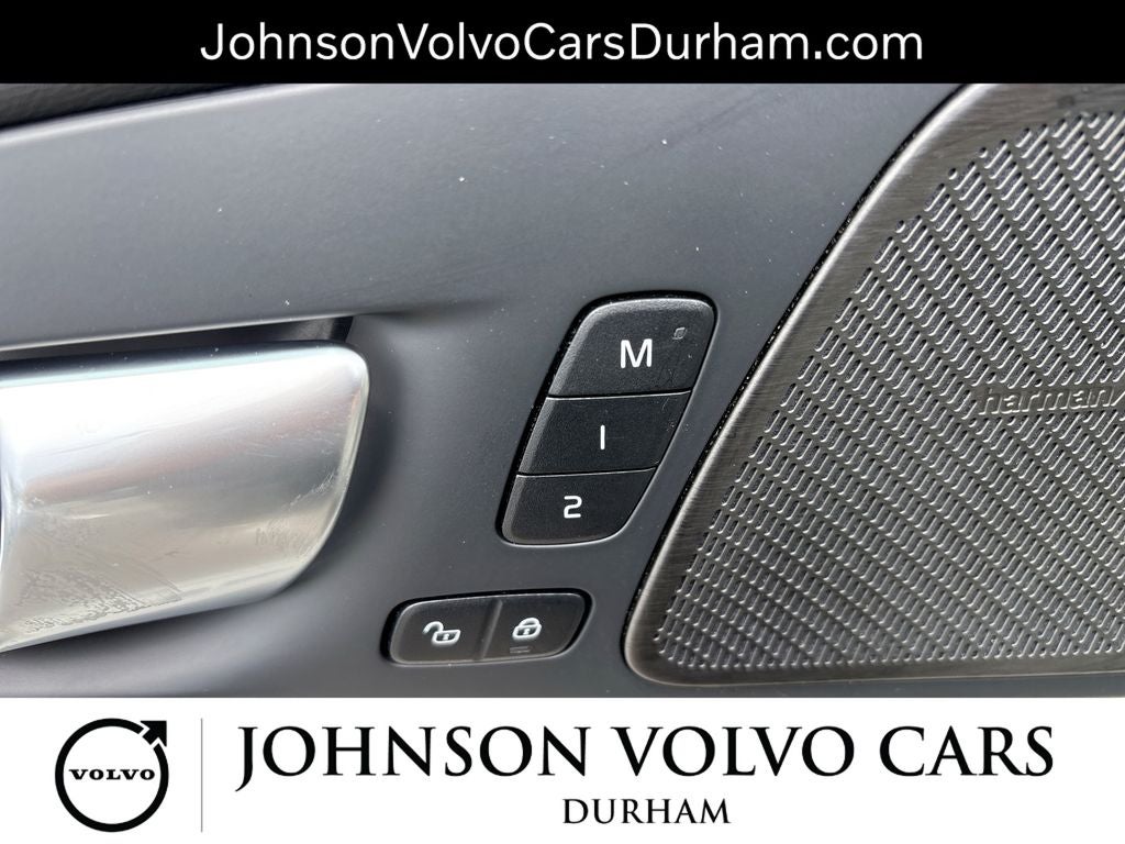 2024 Volvo XC60 Recharge Plug-In Hybrid Ultimate
