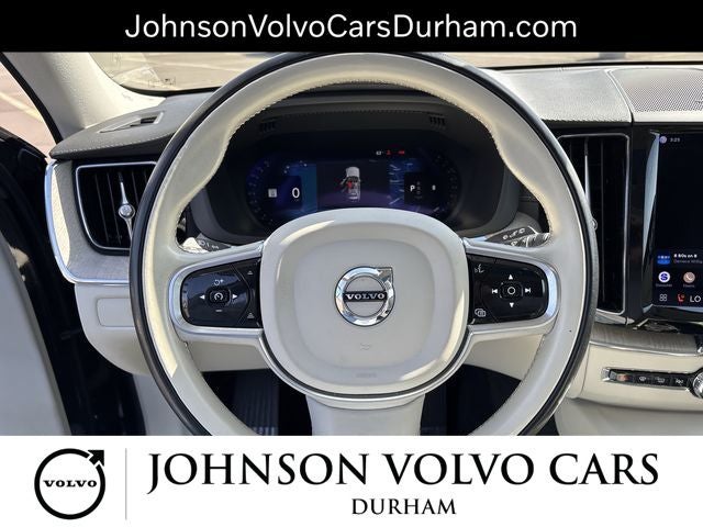 2023 Volvo XC60 B5 Ultimate Bright Theme