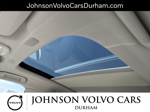 2023 Volvo XC60 B5 Ultimate Bright Theme