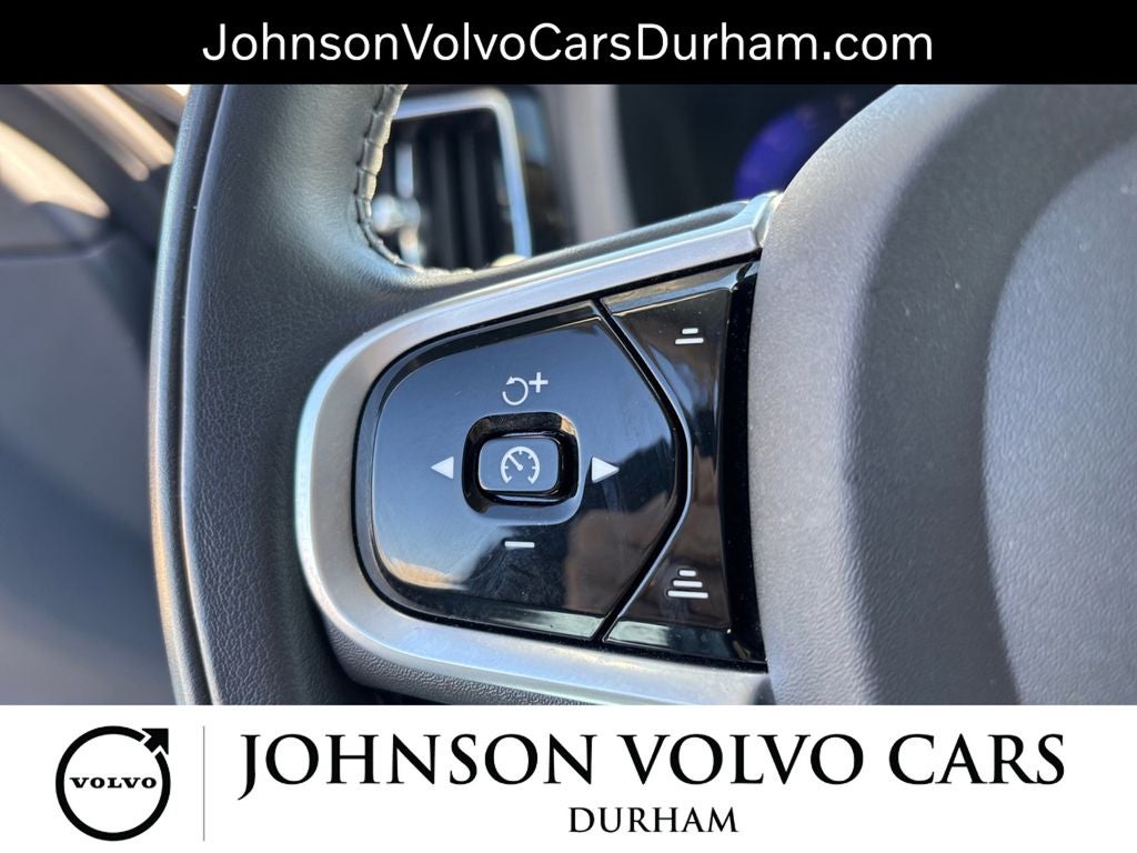 2022 Volvo XC60 B5 Inscription