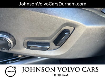 2022 Volvo XC60 B5 Inscription