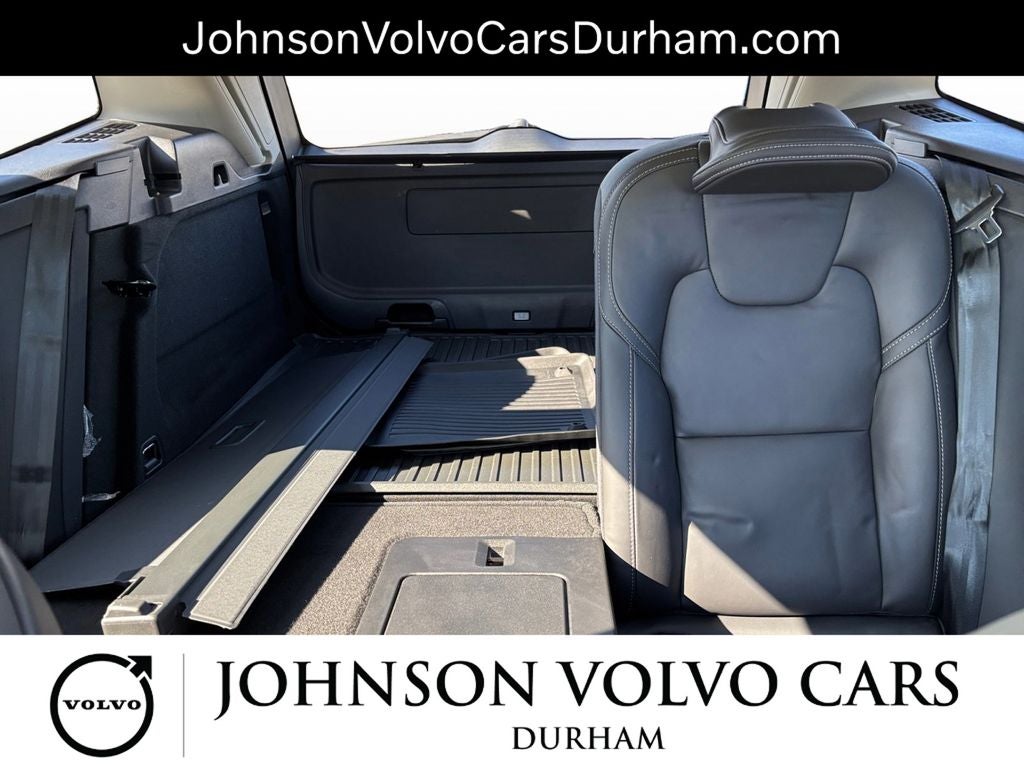 2022 Volvo XC60 B5 Inscription