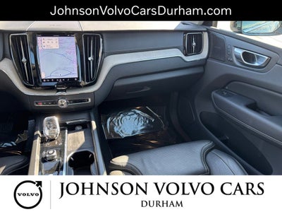 2022 Volvo XC60 B5 Inscription