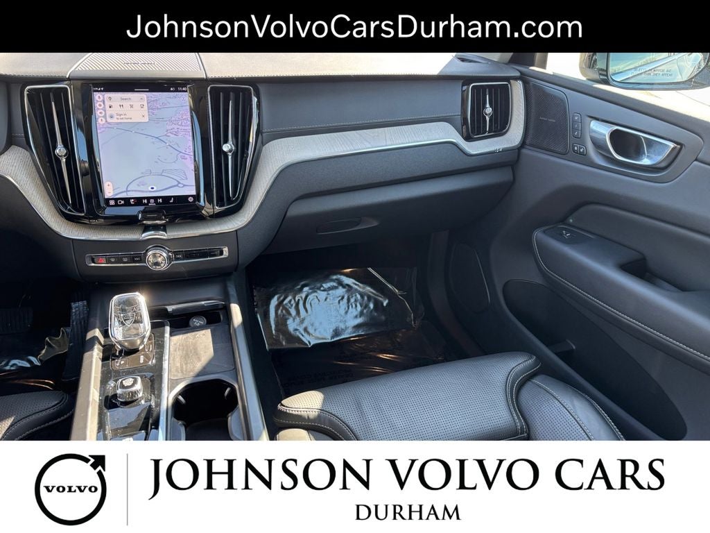 2022 Volvo XC60 B5 Inscription