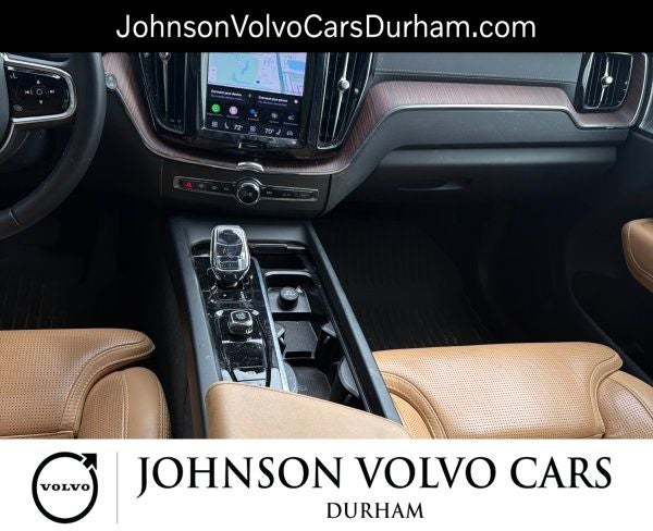 2023 Volvo XC60 B5 Ultimate Dark Theme