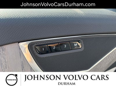 2024 Volvo XC90 B5 Plus