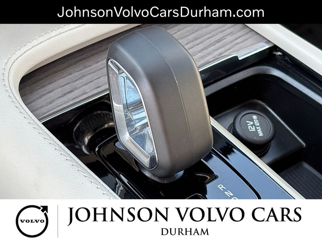 2024 Volvo XC90 B5 Plus