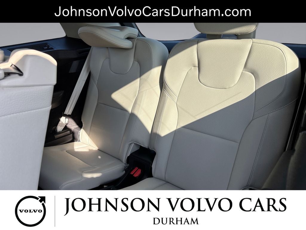 2024 Volvo XC90 B5 Plus
