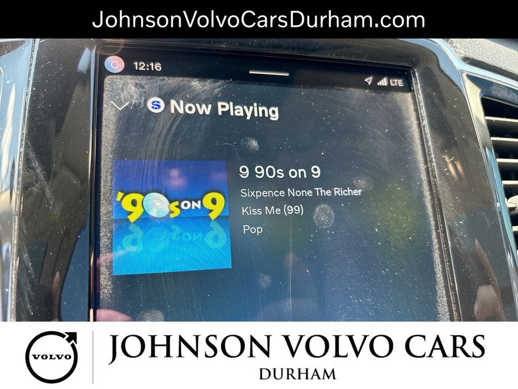 2023 Volvo XC90 B5 Plus