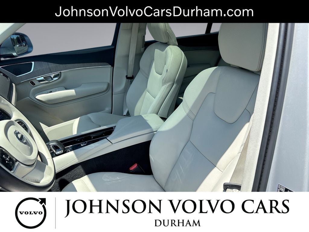 2023 Volvo XC90 B5 Plus