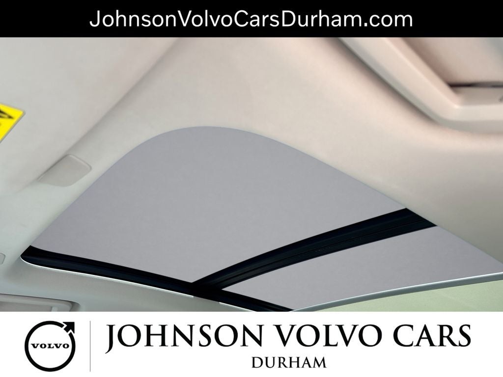 2023 Volvo XC90 B5 Plus