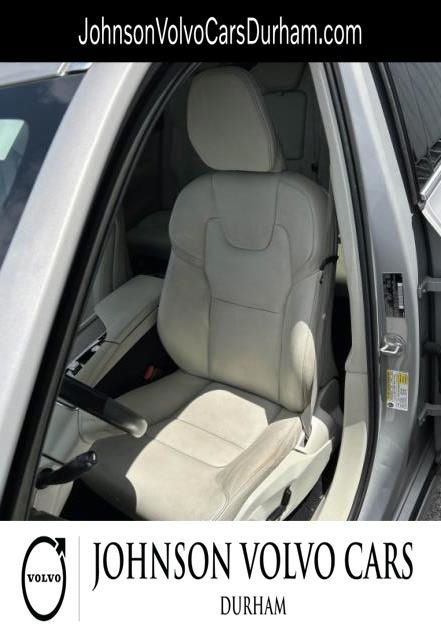 2023 Volvo XC90 B5 Plus