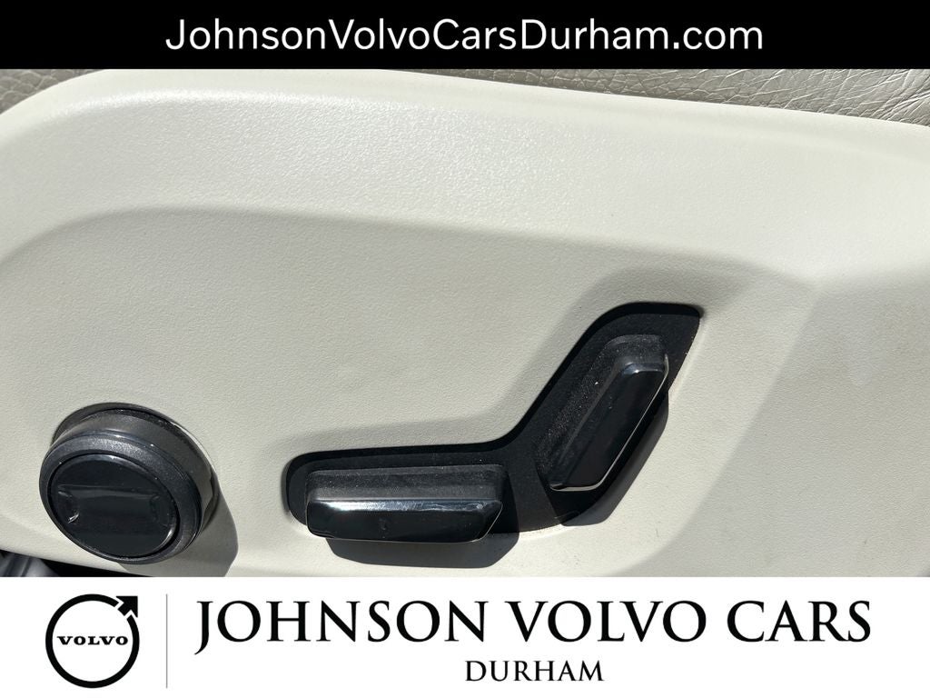 2023 Volvo XC90 B5 Core